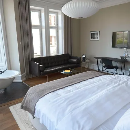 Duxiana Hotel
