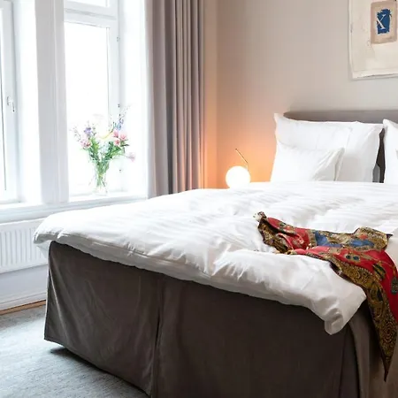 Twentysix Hotel