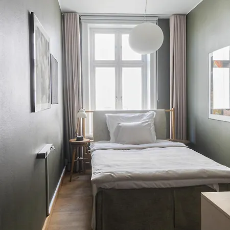 Twentysix Hotel